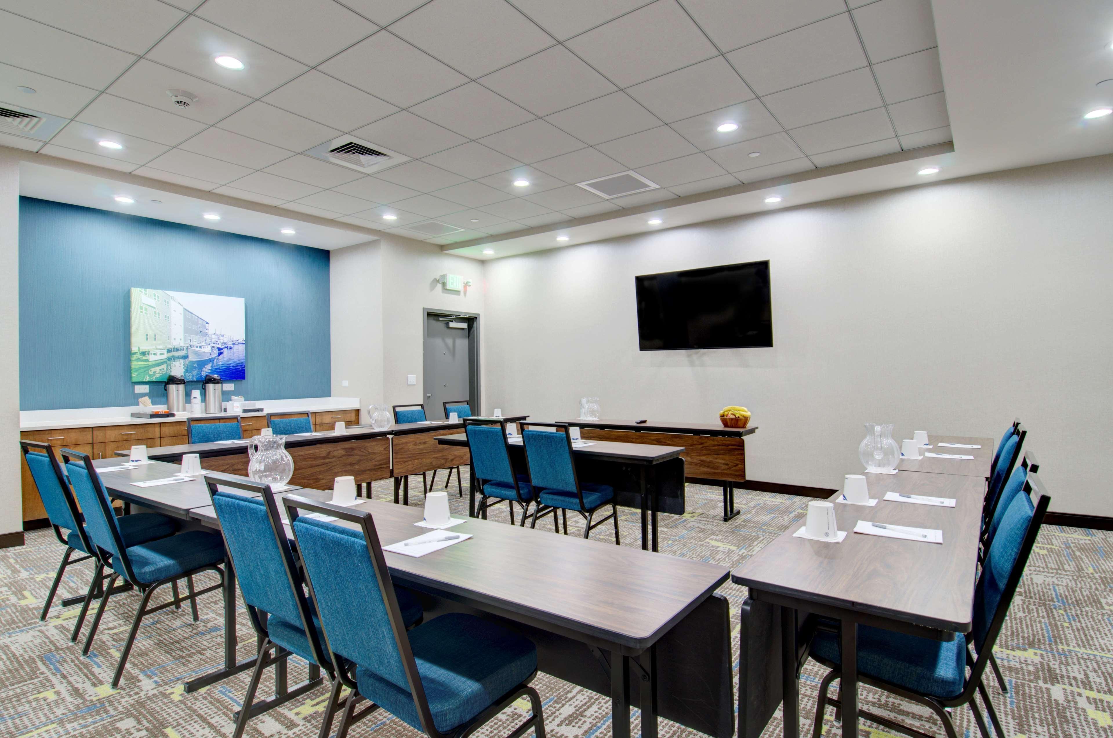 Hampton Inn & Suites Portland West Bagian luar foto
