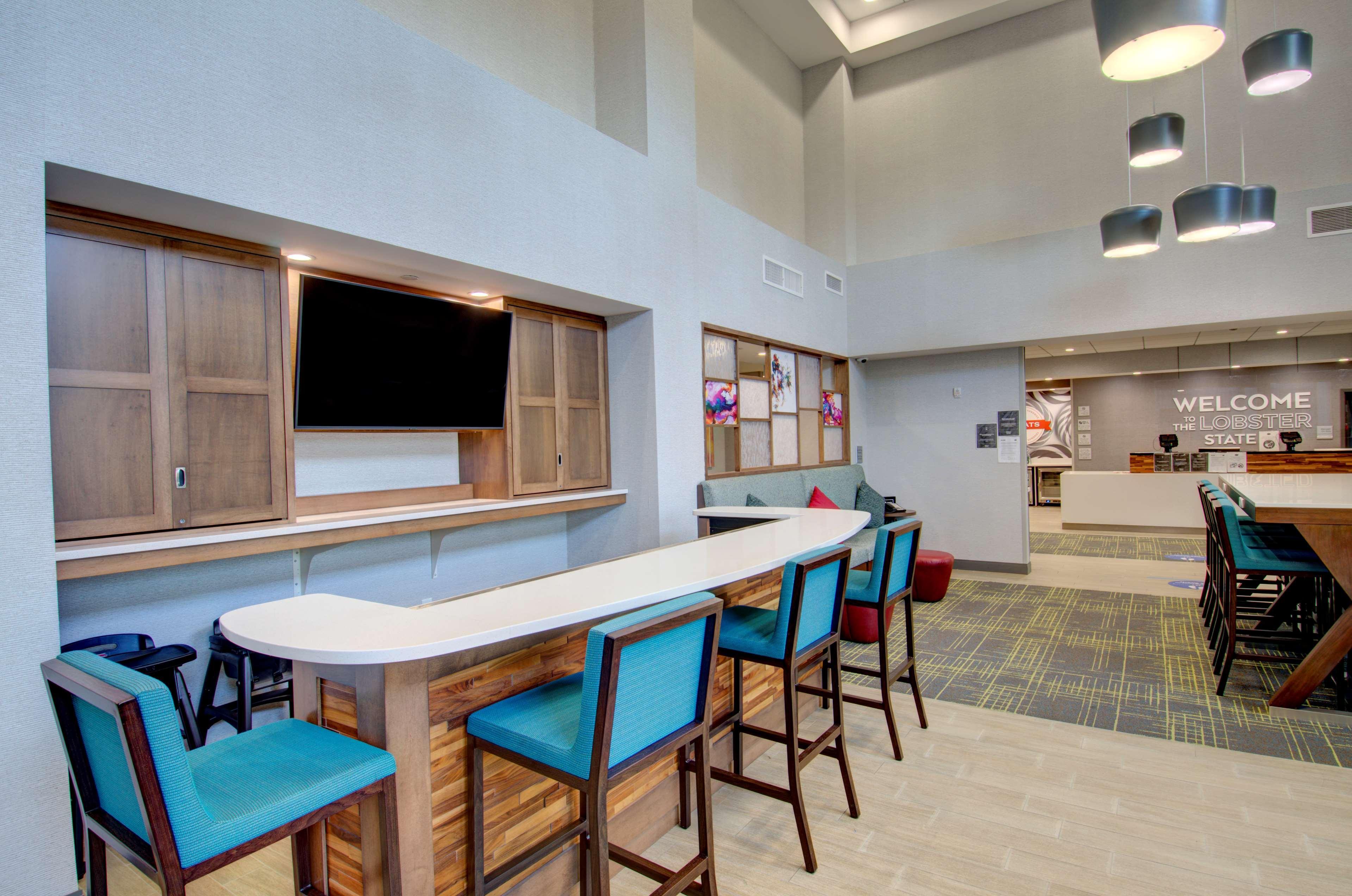 Hampton Inn & Suites Portland West Bagian luar foto