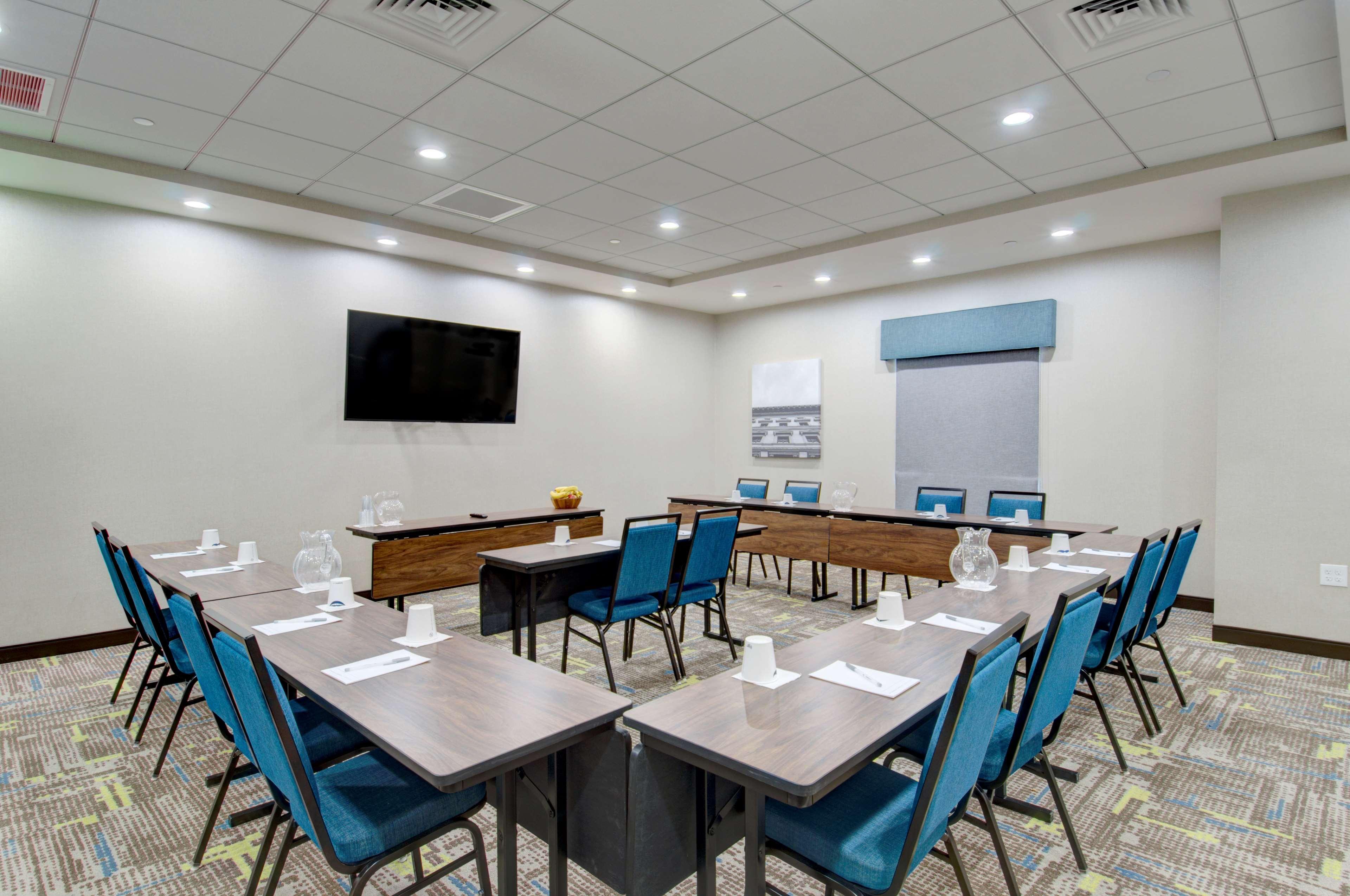 Hampton Inn & Suites Portland West Bagian luar foto