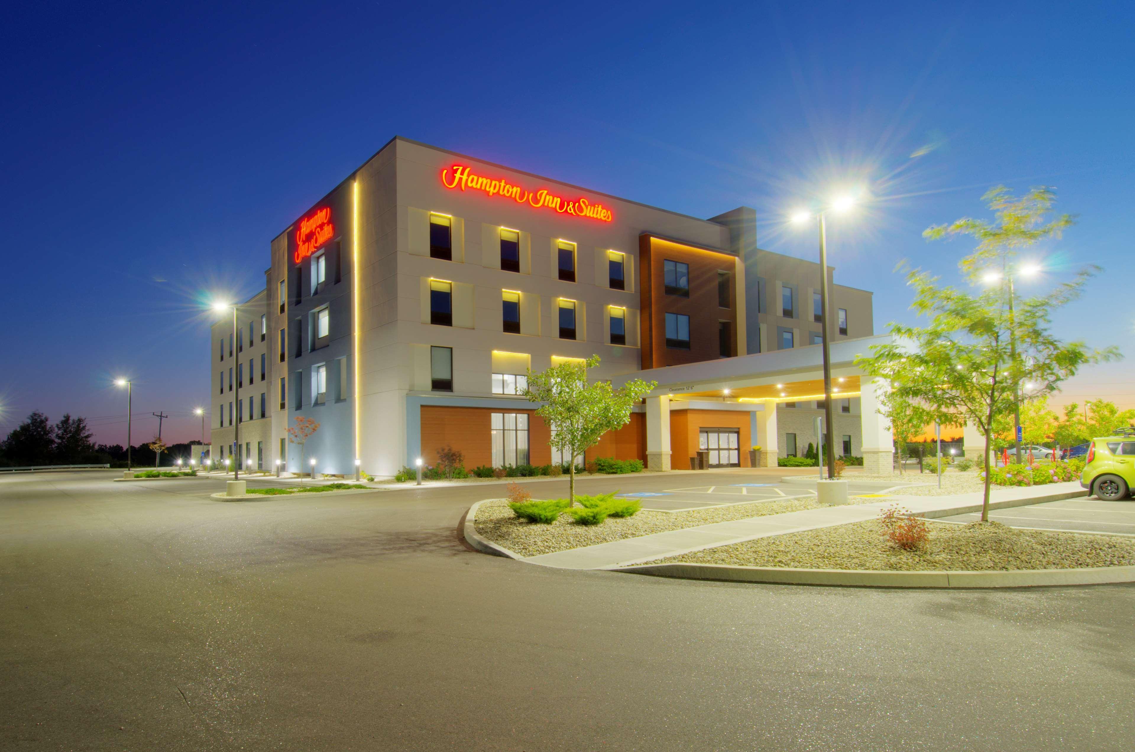 Hampton Inn & Suites Portland West Bagian luar foto