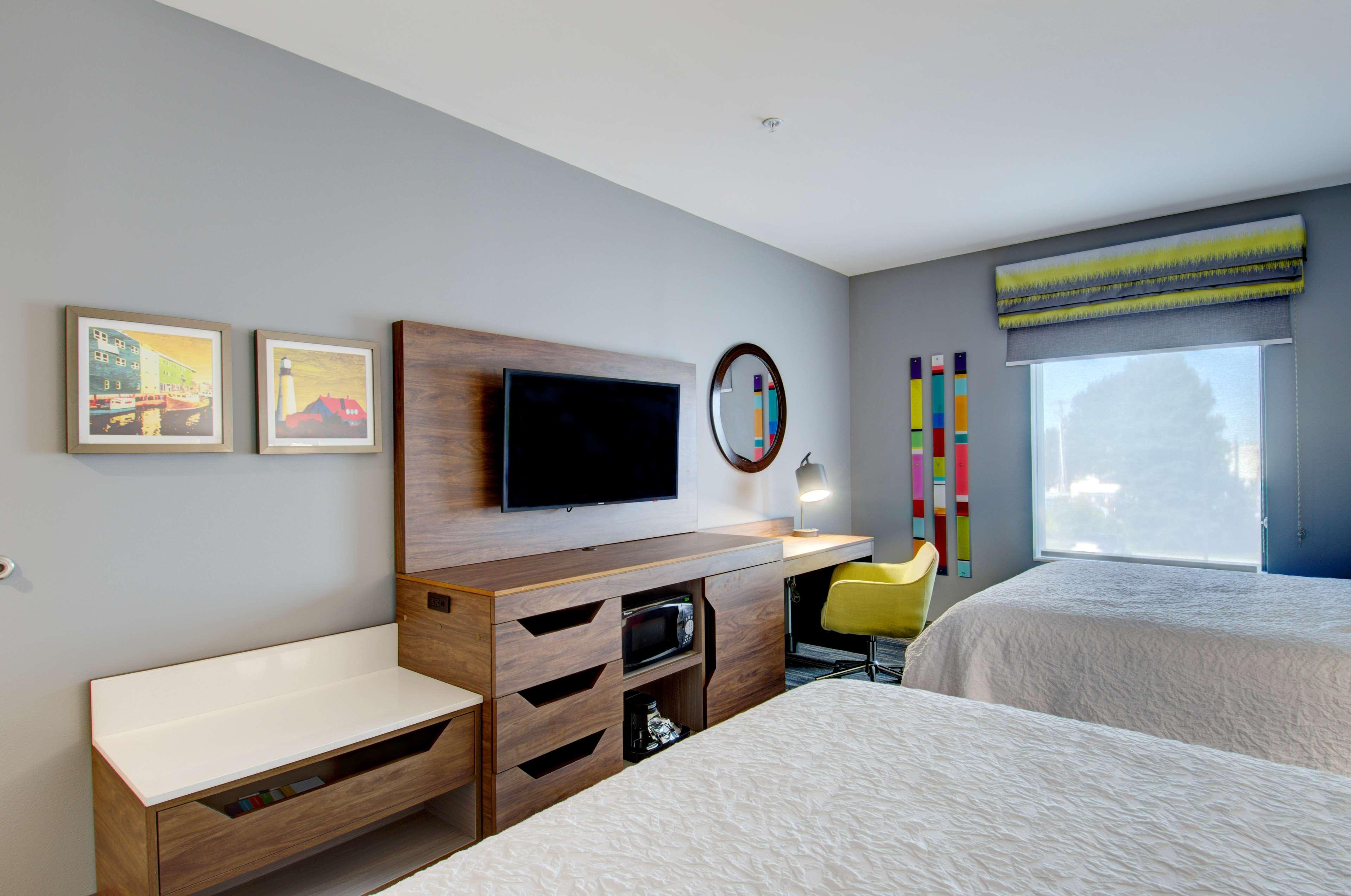 Hampton Inn & Suites Portland West Bagian luar foto