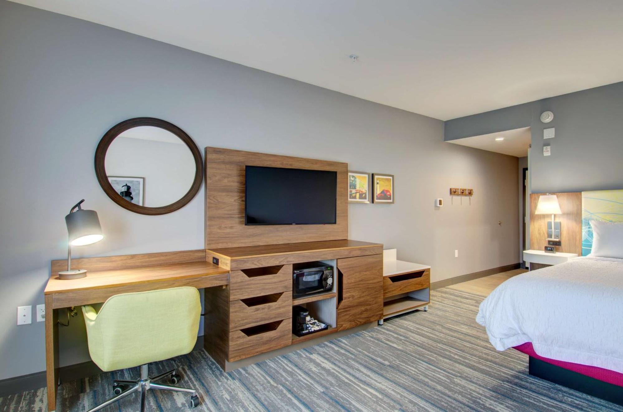 Hampton Inn & Suites Portland West Bagian luar foto