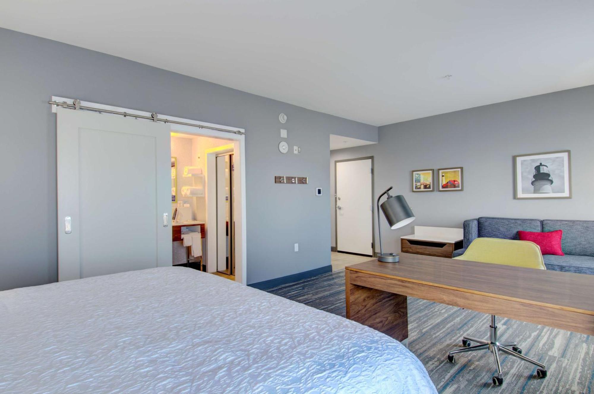 Hampton Inn & Suites Portland West Bagian luar foto
